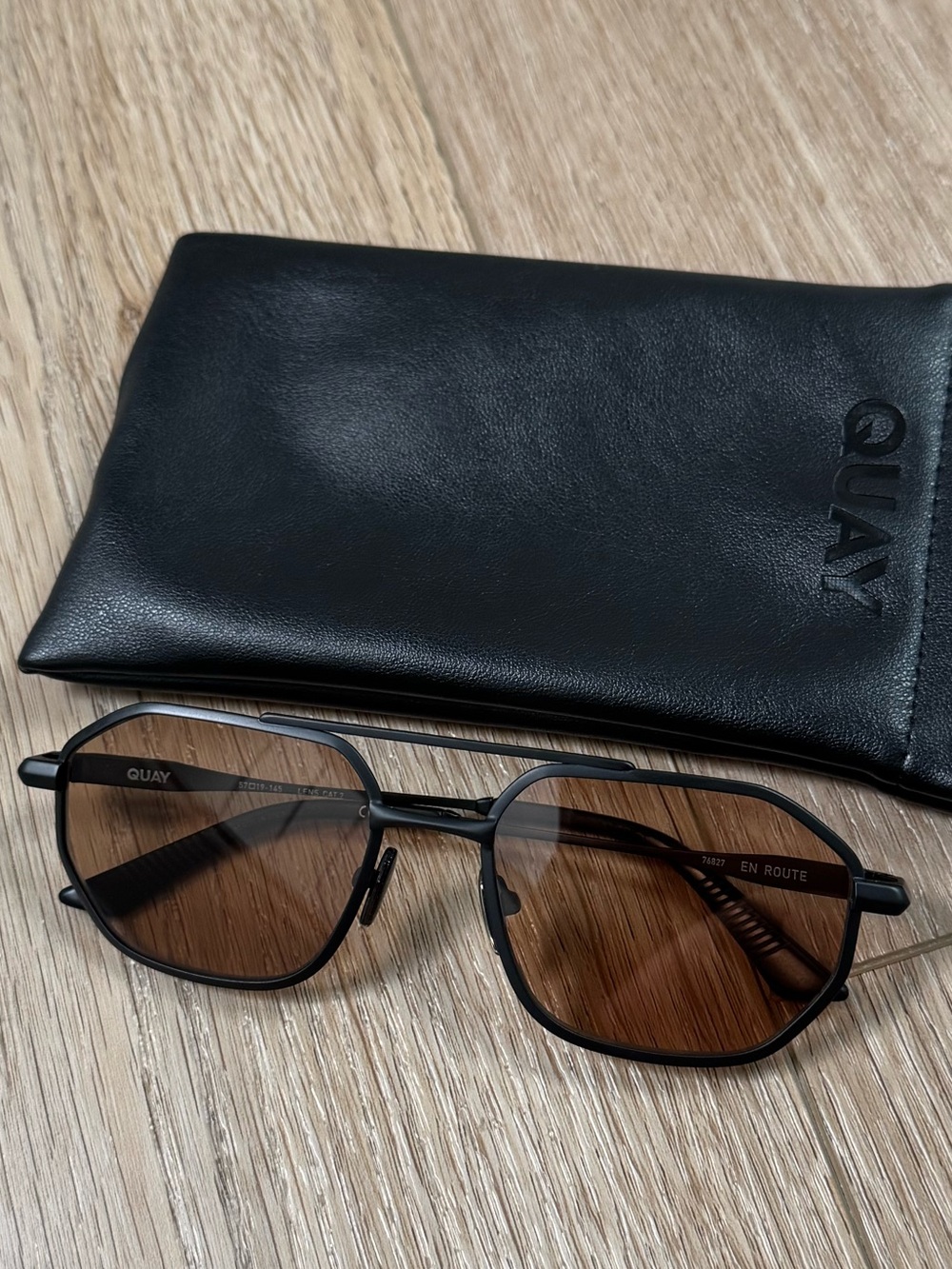 QUAY Australia En Route Geometric Aviator Sunglasses Matte Black/Tan
